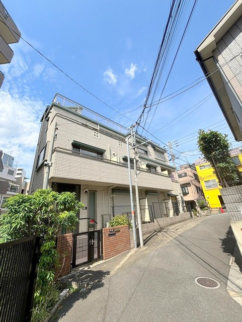 アーバン５の外観
