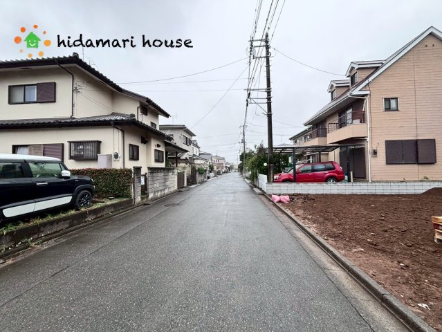 上尾市中分3期　新築戸建　TERRACE01の前面道路含む現地写真