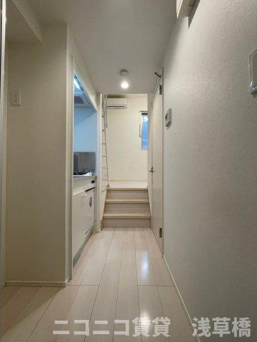 ＡＫＵＳＴＯＴの玄関