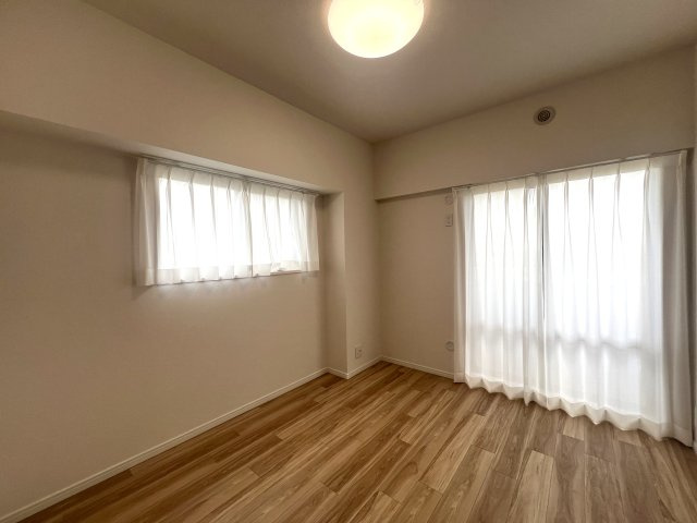 メゾネットタイプ専有面積１３０㎡！【横浜星の丘ビューシティ】の洋室|個人の部屋や寝室として使える洋室です