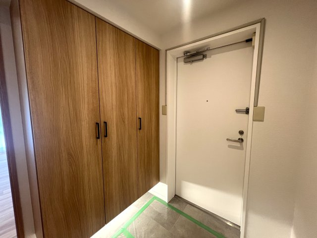 メゾネットタイプ専有面積１３０㎡！【横浜星の丘ビューシティ】の玄関|きれいな玄関です