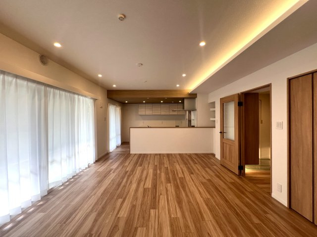 メゾネットタイプ専有面積１３０㎡！【横浜星の丘ビューシティ】の居間・リビング|ゆったり過ごせるリビングです