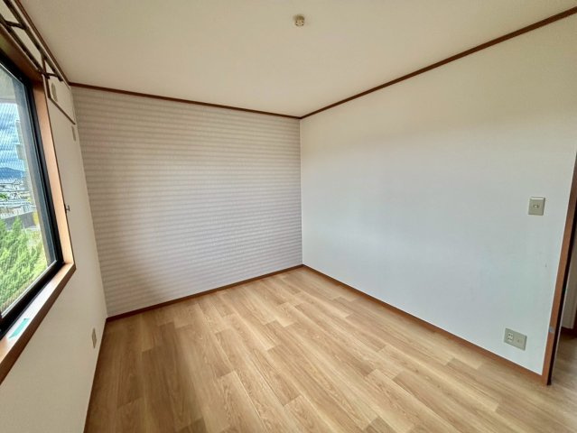 前田メゾネットの洋室