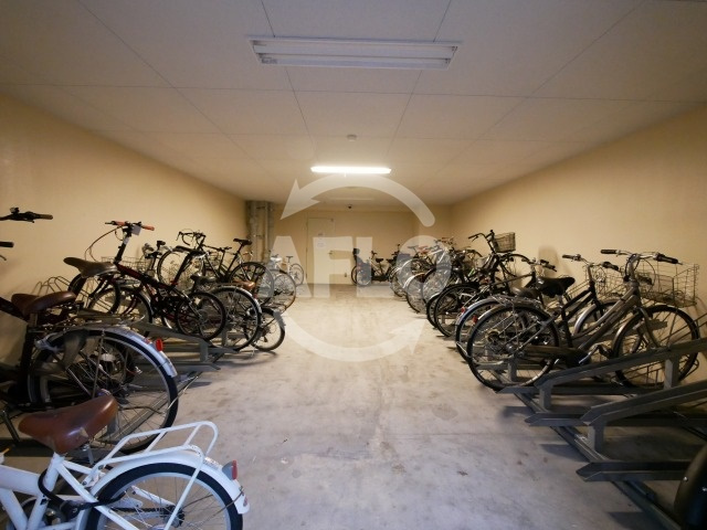 ララプレイス OSAKA WEST PRIMEのその他共用部分|ララプレイスOSAKA　WESE PRIME　駐輪場