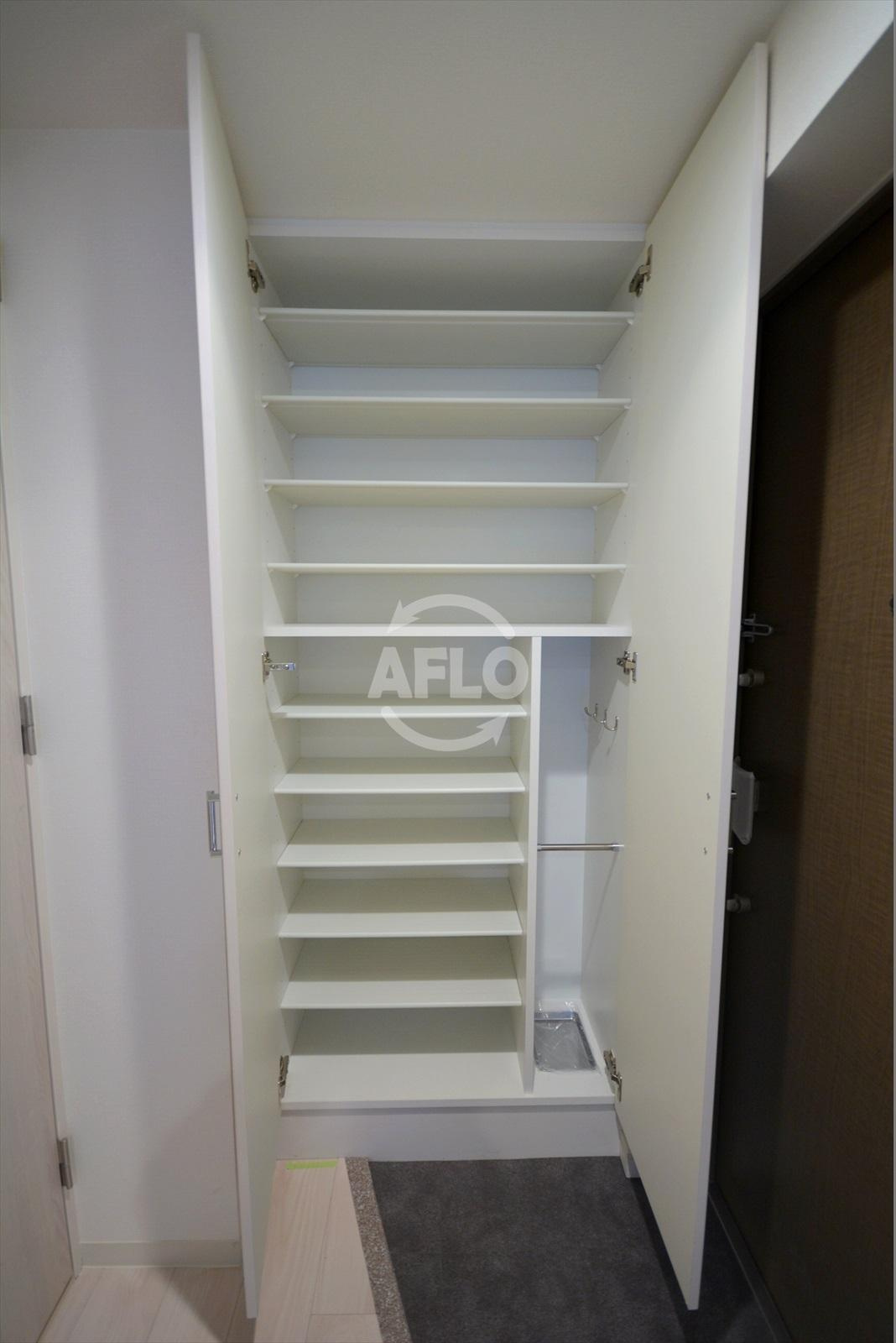 プレサンス北浜ラフェスタの収納|プレサンス北浜ラフェスタ　シューズボックス