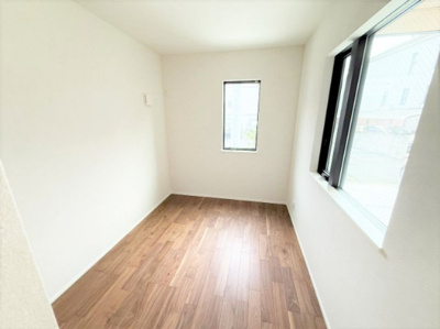 【洋室】 | 【仲介手数料４９０万円が無料！！】■プレミアム仕様■４ＬＤＫ＋車庫■収納たっぷり■制震ダンパー | 【諸費用４９０万円ＯＦＦです！！】
■プレミアム仕様
■４ＬＤＫ＋車庫
■収納たっぷり
■制震ダンパー
■高断熱住宅
■ＺＥＨ水準住宅
■省エネ性能ラベル