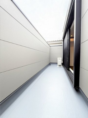 【バルコニー】 | 【仲介手数料４９０万円が無料！！】■プレミアム仕様■４ＬＤＫ＋車庫■収納たっぷり■制震ダンパー | 【諸費用４９０万円ＯＦＦです！！】
■プレミアム仕様
■４ＬＤＫ＋車庫
■収納たっぷり
■制震ダンパー
■高断熱住宅
■ＺＥＨ水準住宅
■省エネ性能ラベル