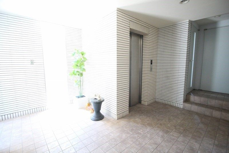 ソレアードコートのロビー