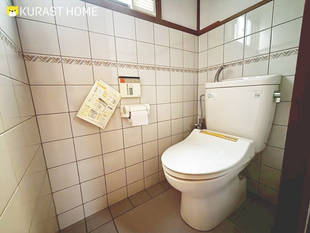 京都市西京区下津林南中島町　中古戸建のトイレ