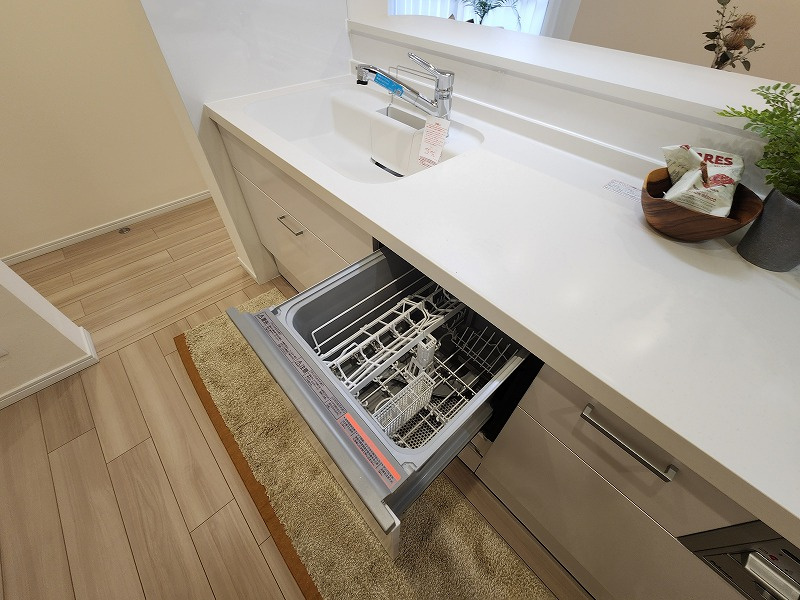 グローリアス小牧第2のキッチン|食器洗い乾燥機付きです