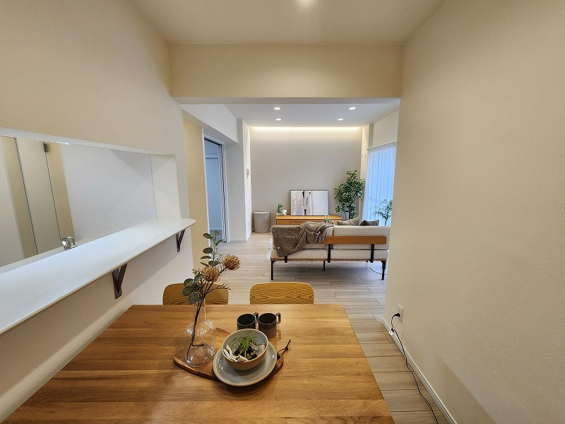 グローリアス小牧第2の居間・リビング|ゆったりとしたオシャレなリビングです。
※家具を購入の場合は別途費用が掛かります