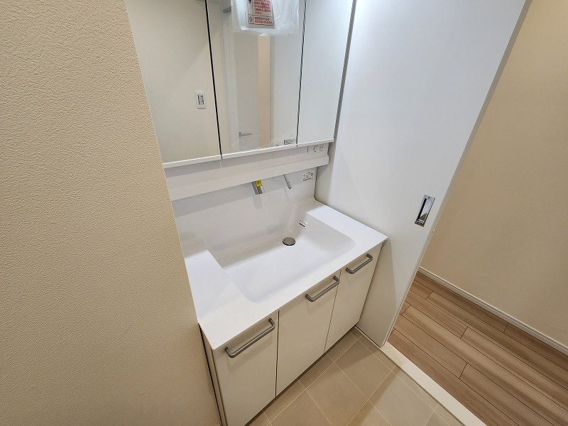 グローリアス小牧第2の独立洗面台|朝の身支度には欠かせない独立洗面化粧台