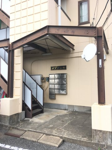 メゾン山崎のエントランス