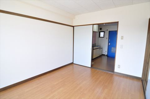 メゾン山崎の洋室|きれいな洋室です