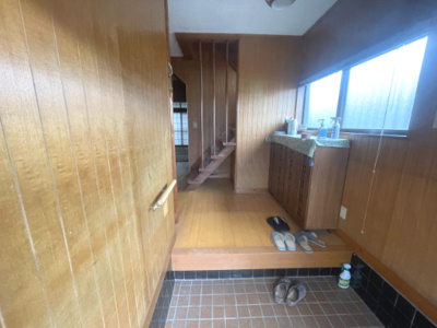 【玄関】 | 真岡市荒町4LDK中古住宅