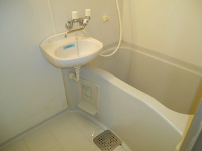 【浴室】 | グレースパピヨン