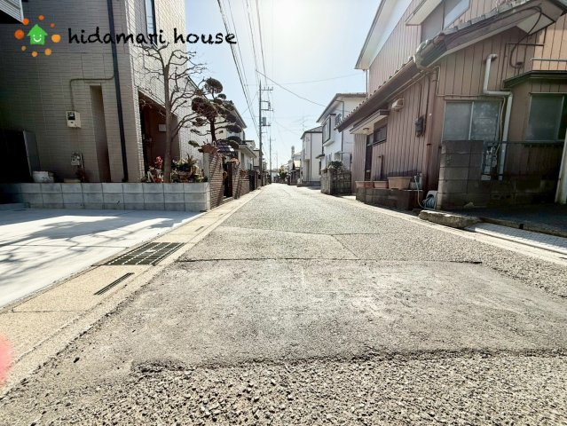 第8上尾市二ツ宮　新築戸建　ハートフルAの前面道路含む現地写真