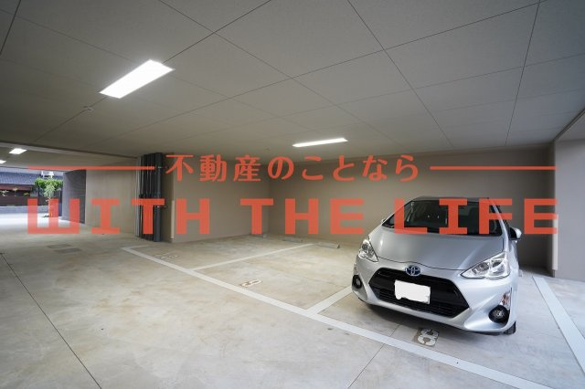 フェリシエ久留米の駐車場|車をお持ちの方に嬉しい駐車場付きの物件です