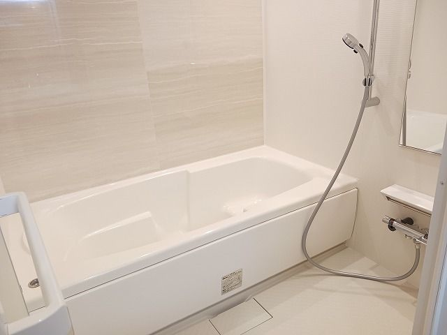 クラヴィーアⅤの浴室|落ち着いた空間のお風呂です