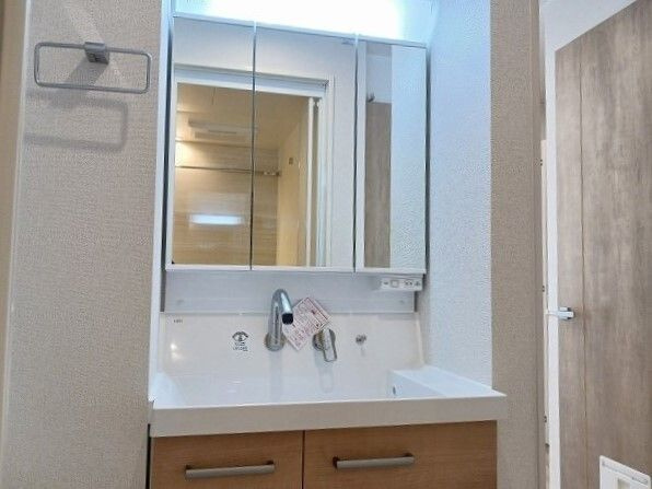 クラヴィーアⅤの洗面所|脱衣スペースもあります