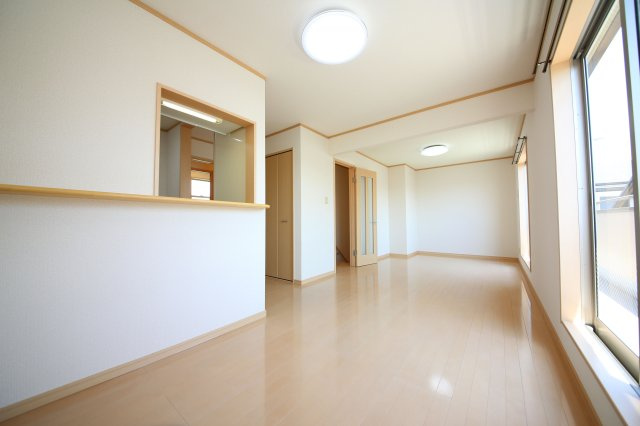 ヨーロピアンシャレータカラの居間・リビング