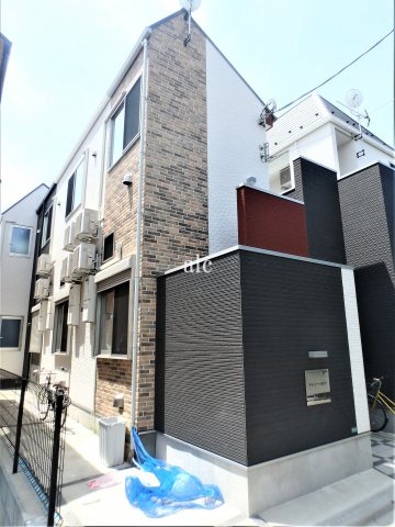 グランドーレ高円寺のエントランス|毎日通るエントランスはこのようになっています