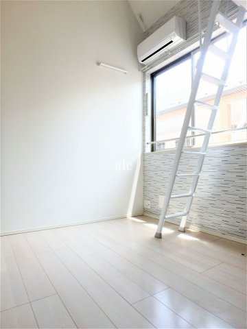 グランドーレ高円寺の居間・リビング|居間です