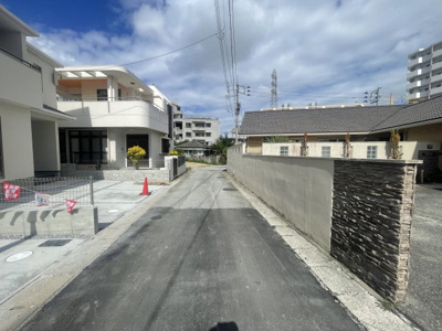 【前面道路含む現地写真】 | 那覇市小禄（全3棟）ラストB号棟 | ※東側公道4m♪