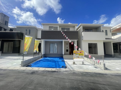 【外観】 | 那覇市小禄（全3棟）ラストB号棟 | B号棟　並列駐車3台可♪