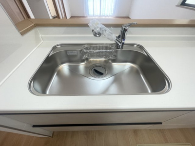 【キッチン】 | 那覇市小禄（全3棟）ラストB号棟 | B号棟　浄水器付き♪