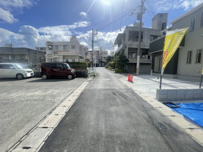 【前面道路含む現地写真】 | 那覇市小禄（全3棟）ラストB号棟 | ※東側公道4m♪