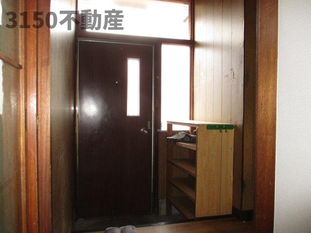 鏡島借家の玄関