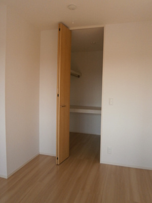 【寝室】 | フォーゲルテラス グリューン Ⅵ | 洋室・ウォークインクローゼットｌ