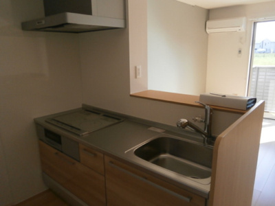 【キッチン】 | フォーゲルテラス グリューン Ⅵ | ＩＨ付き対面キッチン