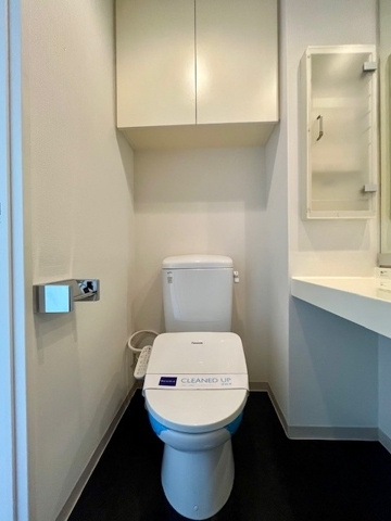 新品家具付きマンション中丸町6(KaGood東京)のトイレ