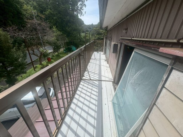 鉾田市串挽　中古戸建のバルコニー