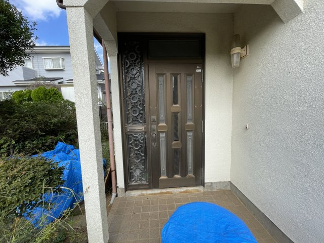 八街市文違中古戸建の玄関