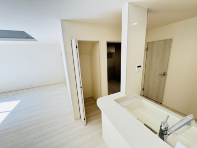 【収納】 | 松戸市高塚新田新築戸建（高塚新田第２） | リビング収納スペース