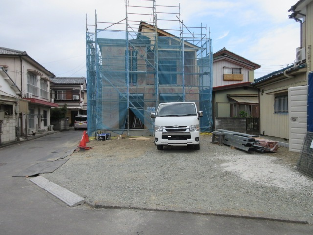 【仲介手数料無料】新築戸建　熊谷市石原2-140-9（全1棟）の前面道路含む現地写真