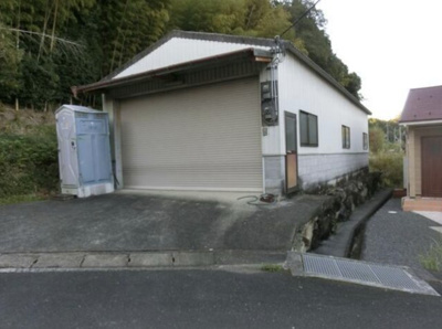 【外観】 | 内林町１号貸し倉庫