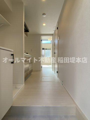 川崎市多摩区生田８丁目のアパートの玄関