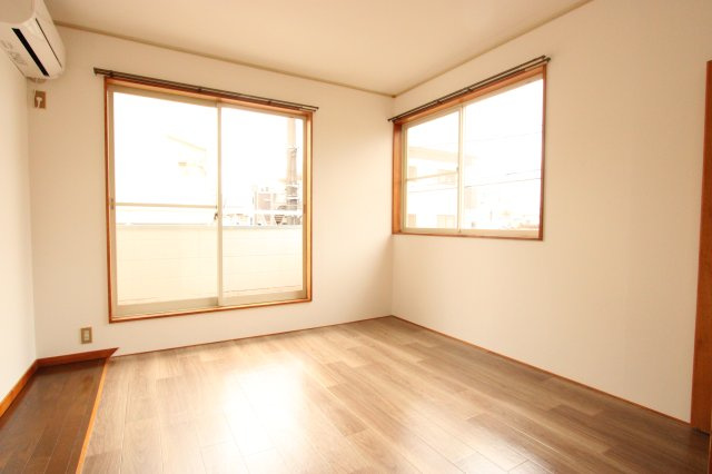 富士見ハイツⅡの居間・リビング