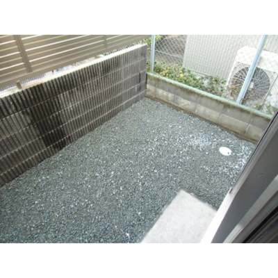 【庭】 | ラフィネ小松B棟 | お庭も活用できます