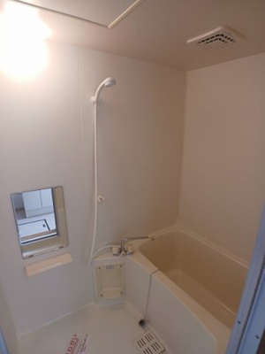 【浴室】 | フィエルテ | 落ち着いた空間のお風呂です