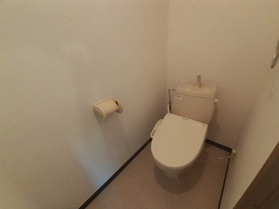 【トイレ】 | ファミール本田パートⅥ | コンパクトで使いやすいトイレです