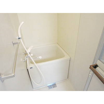 【内装】 | アーネスト坂田 | 明るい色調の室内です