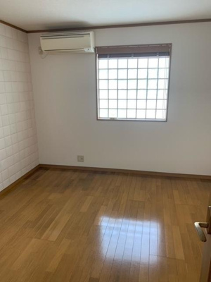 【居間・リビング】 | 甲陽園本庄町戸建貸家 | 洋室