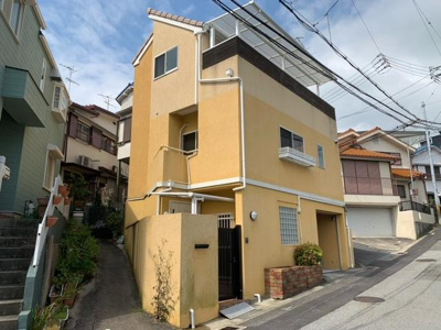 【外観】 | 甲陽園本庄町戸建貸家 | 外観は落ち着いています