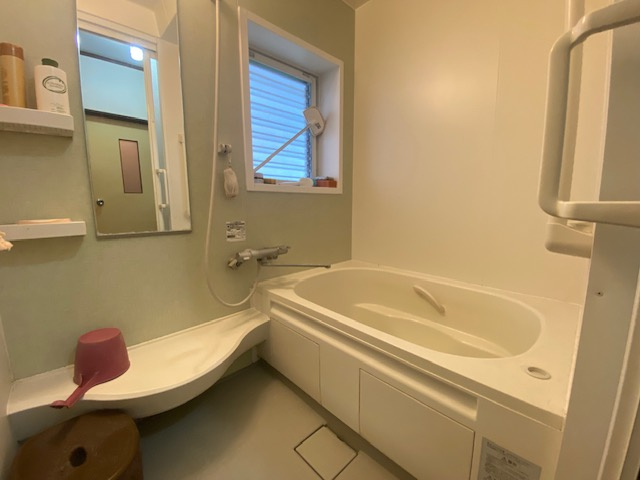 都城市高城町穂満坊の中古一戸建の浴室