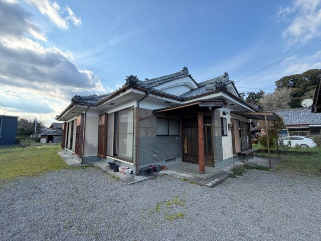 都城市高城町穂満坊の中古一戸建の外観